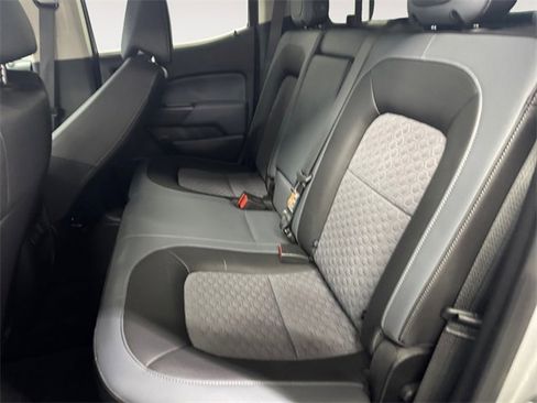 Used 2017 Chevrolet Colorado Z71 image 21