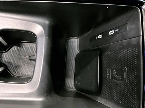 Used 2023 Volkswagen ID.4 Pro S image 37