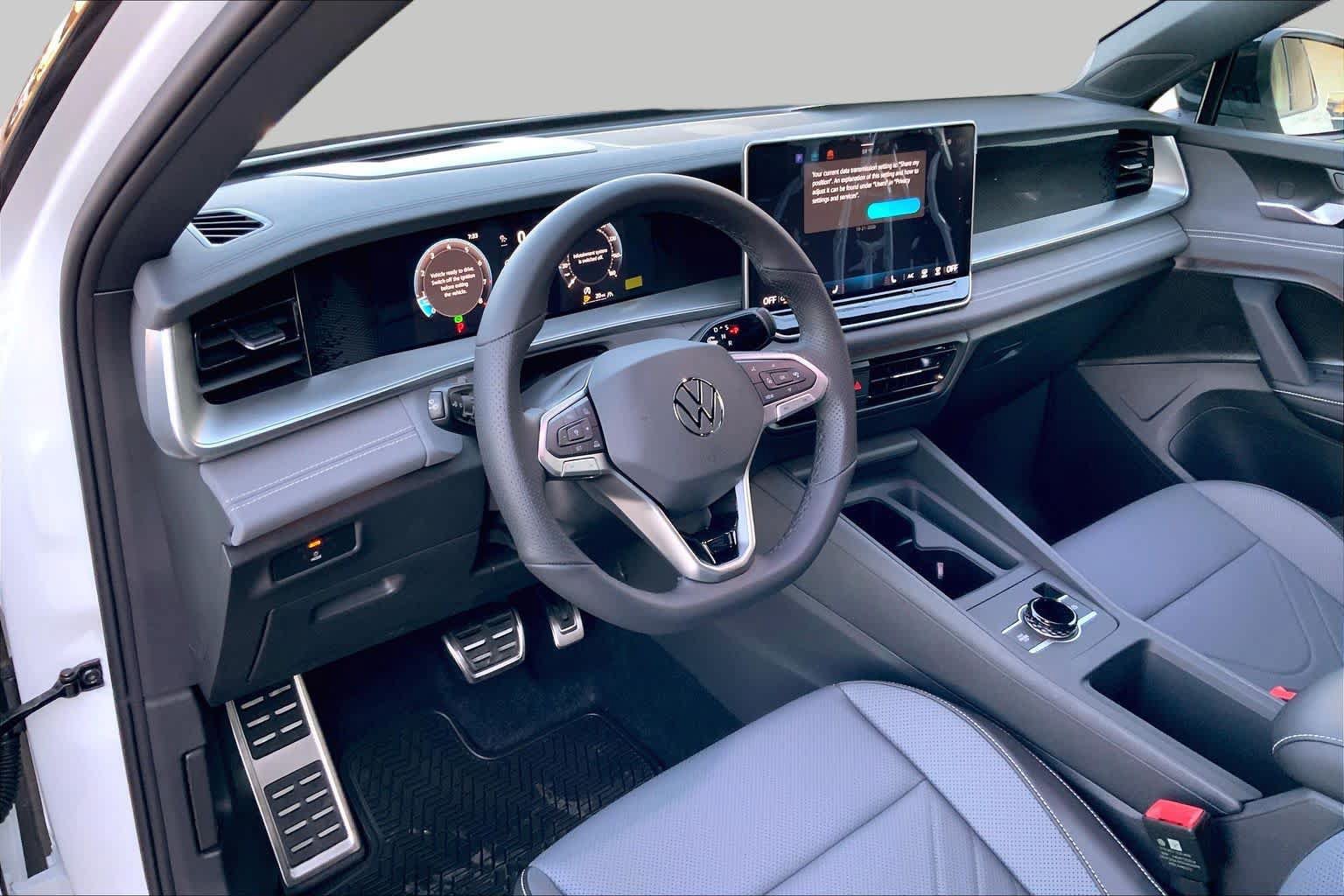 New 2027 Volkswagen Tiguan SE R-Line AWD/4WD image 8