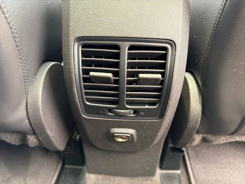 Used 2018 Ford Escape SEL AWD/4WD image 25