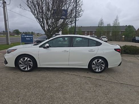 Used 2023 Subaru Legacy Limited w/ Tech Package 3 AWD/4WD image 9