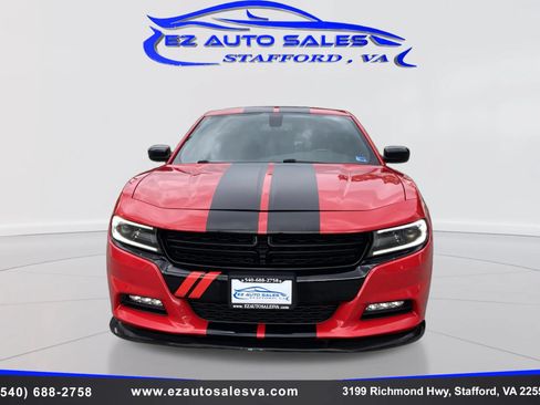 Used 2020 Dodge Charger SXT w/ Blacktop Package AWD/4WD image 2