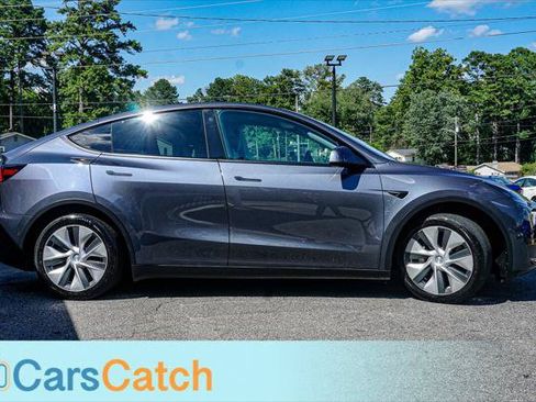 Used 2021 Tesla Model Y Long Range AWD/4WD image 2