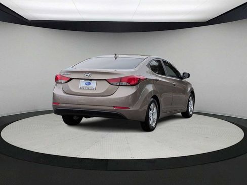 Used 2015 Hyundai Elantra SE FWD image 8