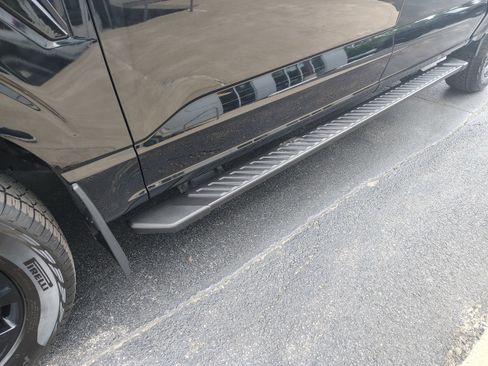Used 2022 Ford F150 XLT w/ Equipment Group 302A High AWD/4WD image 6