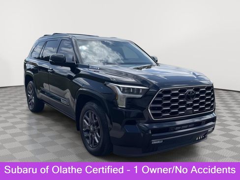 Used 2025 Toyota Sequoia Platinum AWD/4WD image 1