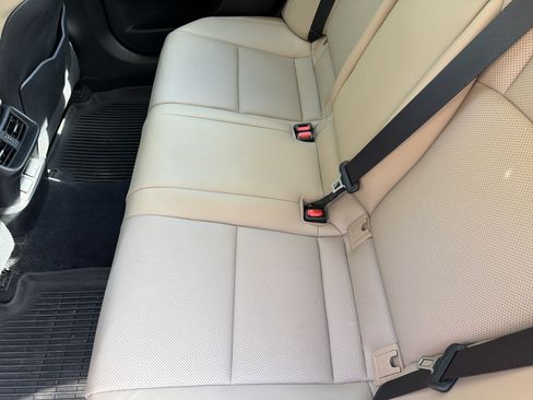 Used 2021 Lexus ES 300h w/ Premium Package FWD image 30