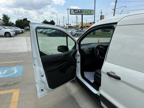 Used 2015 Ford Transit Connect XL FWD image 18
