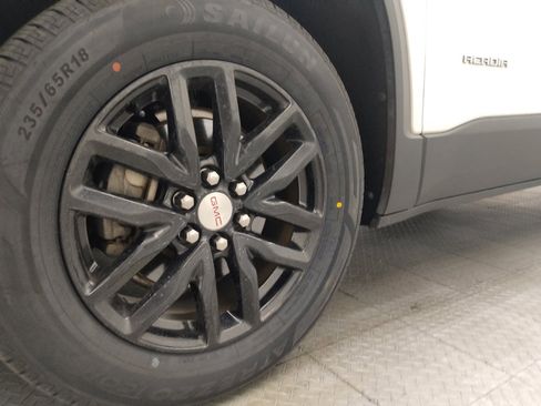 Used 2018 GMC Acadia SLT FWD image 31