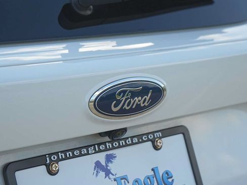 Used 2017 Ford Escape SE FWD image 8