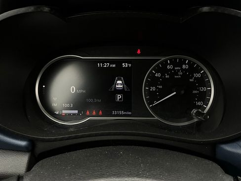 Used 2025 Nissan Versa SV image 33