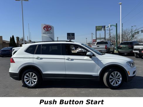 Used 2019 Volkswagen Tiguan S image 2