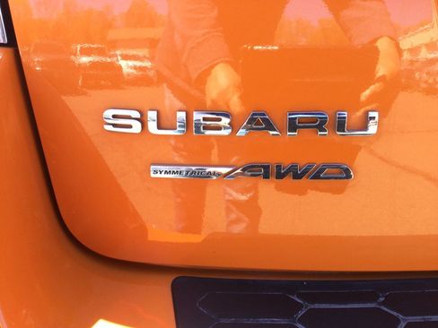 Used 2018 Subaru Crosstrek 2.0i Premium AWD/4WD image 12