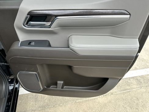 Certified 2023 Chevrolet Silverado 1500 LTZ AWD/4WD image 17