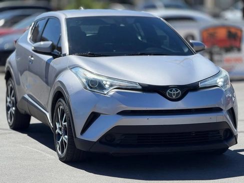 Used 2018 Toyota C-HR XLE FWD image 45