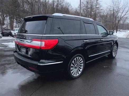 Used 2019 Lincoln Navigator Reserve image 8