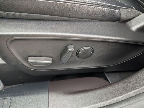 Certified 2023 Ford Escape Platinum w/ Premium Technology Package image 8