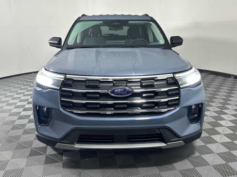 Used 2026 Ford Explorer Active w/ Active Comfort Package RWD image 2