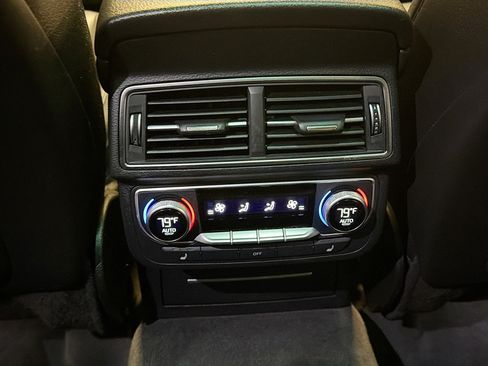 Used 2017 Audi Q7 3.0T Prestige w/ Prestige Package image 28