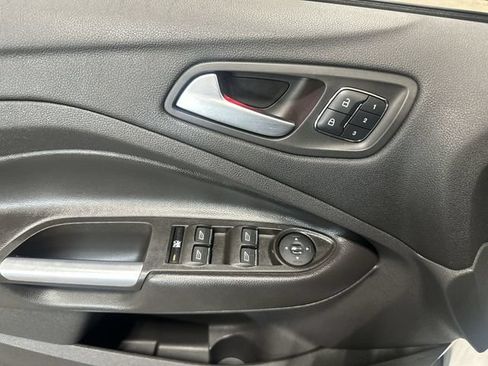 Used 2014 Ford Escape Titanium w/ Equipment Group 401A AWD/4WD image 19