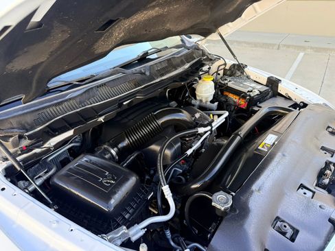 Used 2018 RAM 1500 Classic SLT image 25