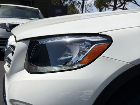 Used 2018 Mercedes-Benz GLC 300 image 12