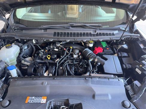 Used 2020 Ford Edge SEL image 10