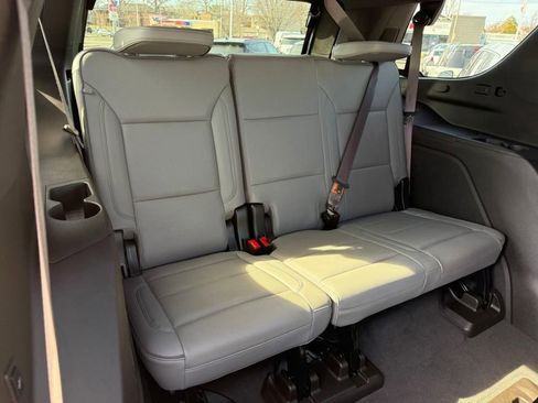 Used 2021 GMC Yukon SLT w/ SLT Luxury Plus Package image 12