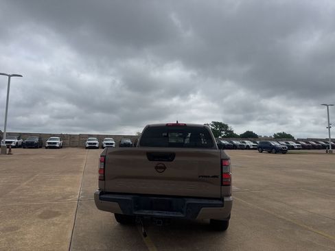 Used 2024 Nissan Frontier PRO-4X w/ Technology Package AWD/4WD image 20