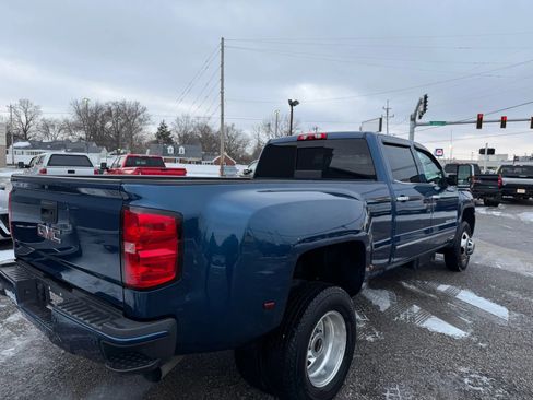 Used 2016 GMC Sierra 3500 Denali image 8