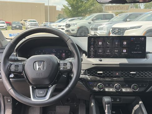 Certified 2025 Honda Accord Touring image 21