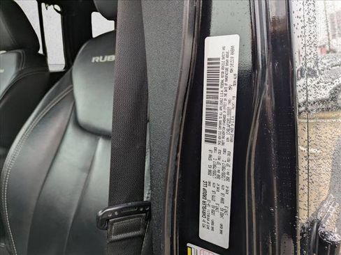 Used 2014 Jeep Wrangler Unlimited Rubicon w/ Connectivity Group image 20