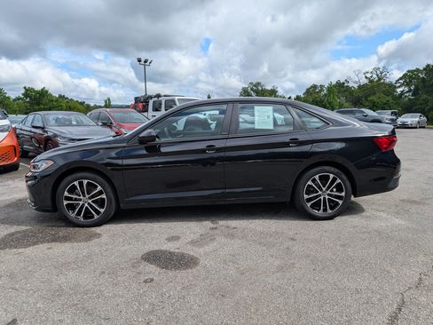 Used 2025 Volkswagen Jetta Sport FWD image 6