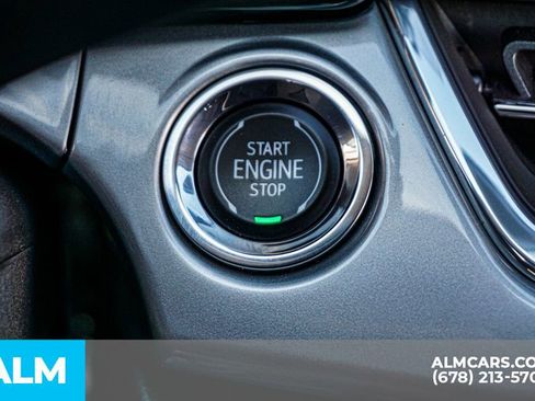 Used 2024 Chevrolet Trax LT image 43