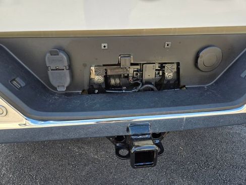 Used 2020 GMC Sierra 1500 SLT w/ SLT Premium Plus Package image 16