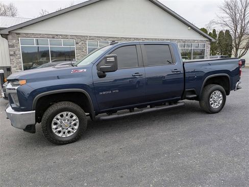 Used 2022 Chevrolet Silverado 3500 LT w/ All Star Edition image 3