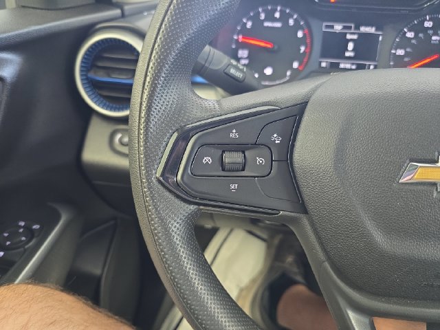 Used 2025 Chevrolet Trax LS FWD image 19