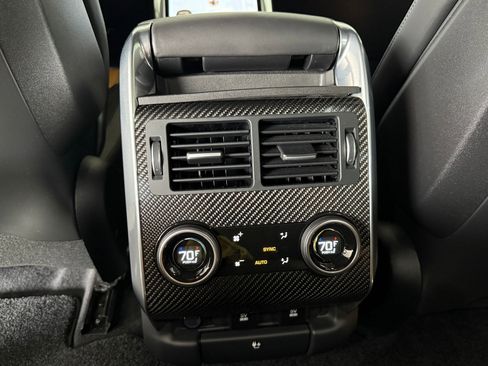 Used 2019 Land Rover Range Rover Sport SVR image 31