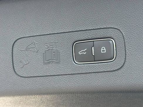 New 2026 Lincoln Aviator 2WD w/ Jet Appearance Package image 19