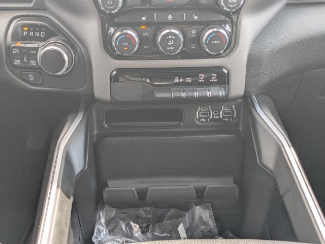 Used 2023 RAM 1500 Big Horn AWD/4WD image 16