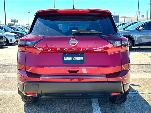 New 2026 Nissan Rogue SV image 7