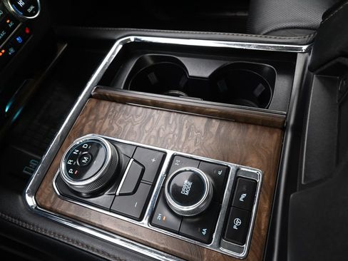 Used 2020 Ford Expedition Max Platinum AWD/4WD image 35