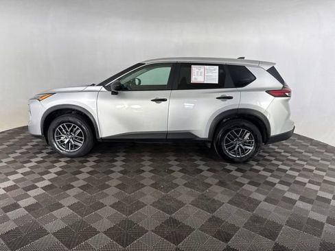Certified 2024 Nissan Rogue S FWD image 8