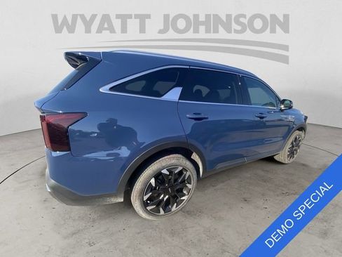 Certified 2026 Kia Sorento EX image 10