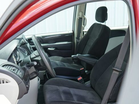 Used 2014 Dodge Grand Caravan American Value Package FWD image 12
