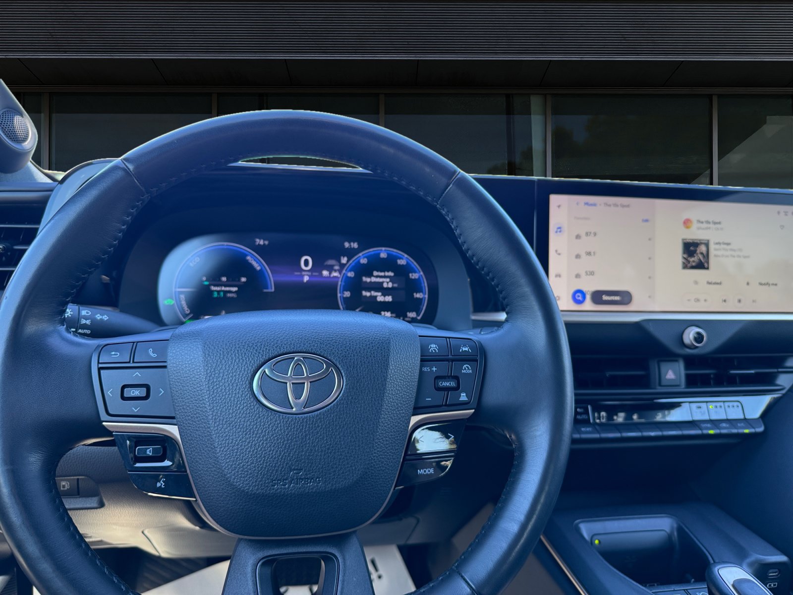 Used 2023 Toyota Crown Platinum AWD/4WD image 4