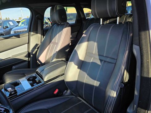 Used 2021 Land Rover Range Rover Velar R-Dynamic S image 21
