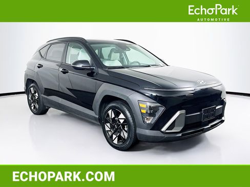 Used 2025 Hyundai Kona SEL image 1