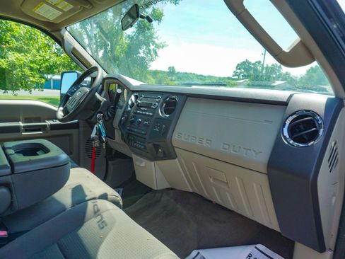 Used 2010 Ford F250 Lariat AWD/4WD image 15