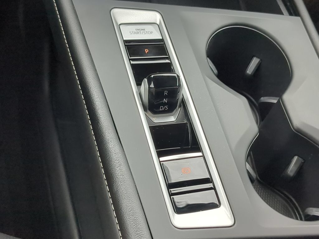 Certified 2024 Volkswagen Atlas SE FWD image 25